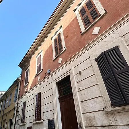 Se086 - Senigallia, Comodo Trilocale In Centro Storico 세니갈리아